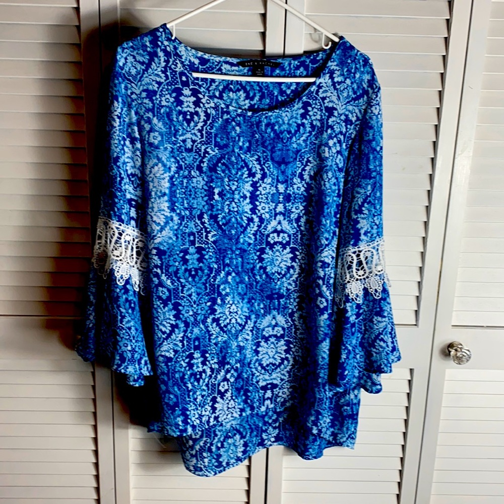 Brand new Zac & Rachel Tunic. Navy Blue & White XL